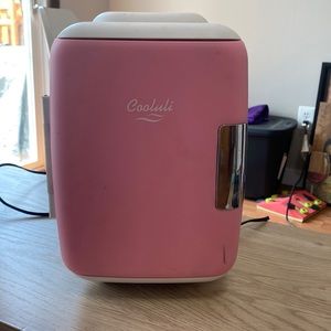 Cold/Warm Mini Fridge